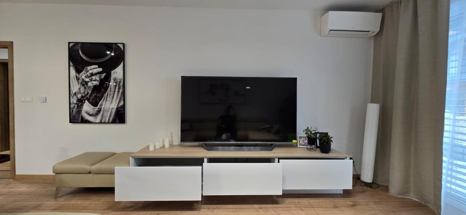 Novy Exkluzivny 2 Izbovy Apartman Rajpark Residence רייקה טפליצה מראה חיצוני תמונה